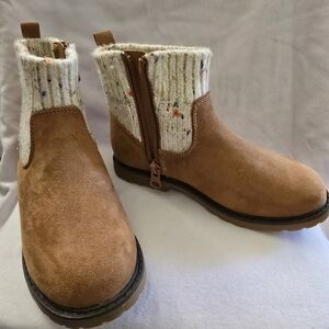 *NWOT*Cat & Jack Tan Kids Boots with Knit Cuff